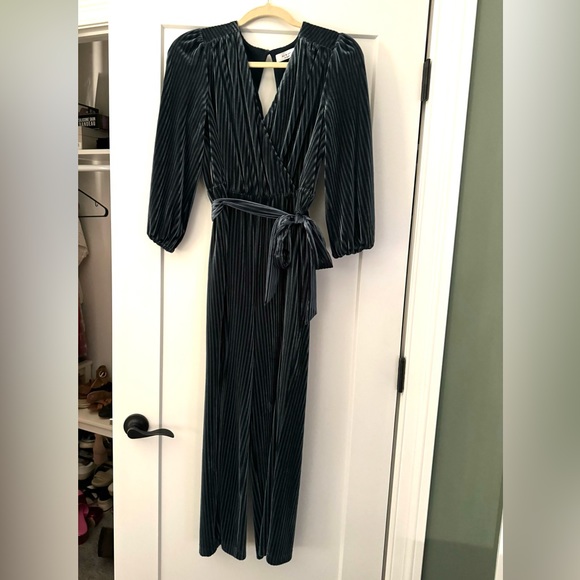 Anthropologie velvet corduroy jumpsuit - Picture 3 of 4